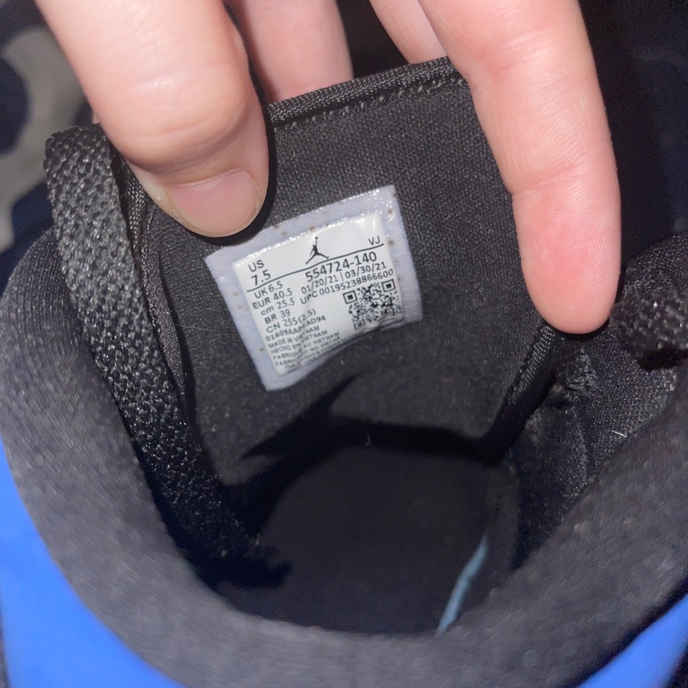 Jordan 1’s - Picture 2 of 2